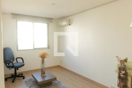 Sala de apartamento à venda com 1 quarto, 43m² em Jardim Itu Sabará, Porto Alegre