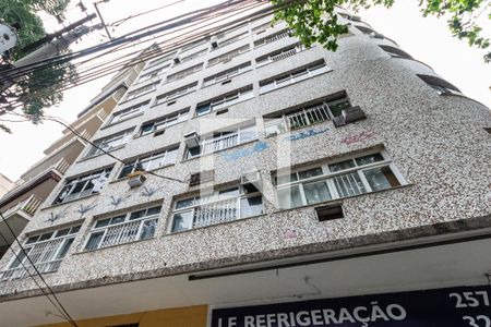 Apartamento à venda com 100m², 2 quartos e 1 vagaFachada
