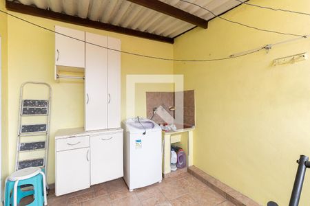 Casa para alugar com 78m², 2 quartos e 1 vaga Casa para alugar com 78m², 2 quartos e 1 vagaLavanderia