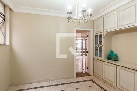 Apartamento à venda com 323m², 4 quartos e 2 vagasCopa