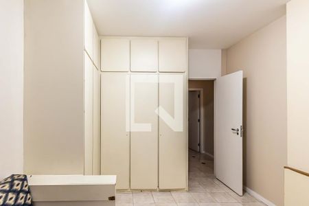 Apartamento à venda com 323m², 4 quartos e 2 vagasQuarto 2