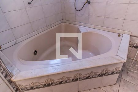 Apartamento à venda com 323m², 4 quartos e 2 vagasSuíte