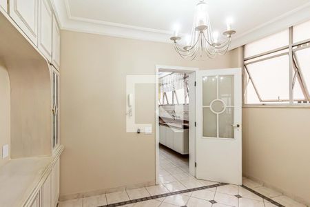 Apartamento à venda com 323m², 4 quartos e 2 vagasCopa