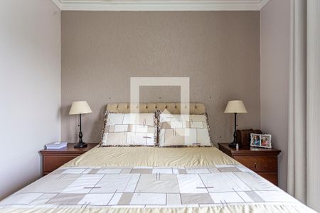 Casa à venda com 214m², 2 quartos e 3 vagas Casa à venda com 214m², 2 quartos e 3 vagasSuite