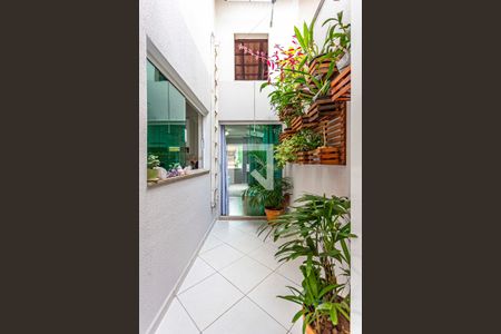 Casa à venda com 214m², 2 quartos e 3 vagas Casa à venda com 214m², 2 quartos e 3 vagasÁrea de Serviço