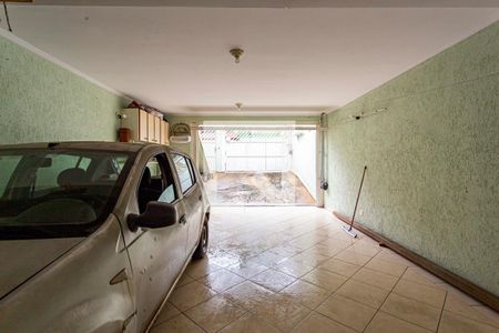 Casa à venda com 214m², 2 quartos e 3 vagas Casa à venda com 214m², 2 quartos e 3 vagasGaragem