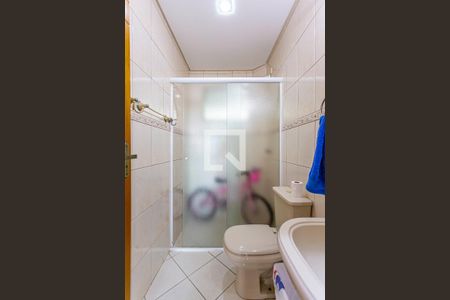 Casa à venda com 214m², 2 quartos e 3 vagas Casa à venda com 214m², 2 quartos e 3 vagasBanheiro do Salão de Festas