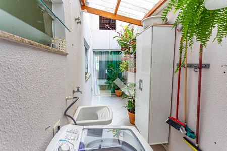 Casa à venda com 214m², 2 quartos e 3 vagas Casa à venda com 214m², 2 quartos e 3 vagasVista do Quarto 1