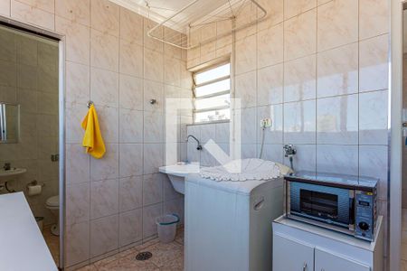 Apartamento à venda com 180m², 3 quartos e 1 vagaÁrea de Serviço