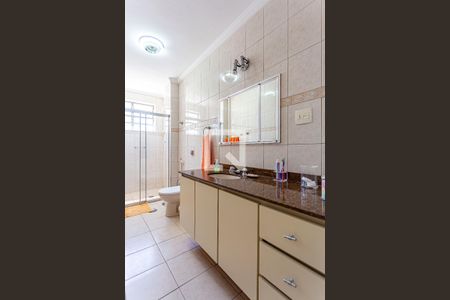 Apartamento à venda com 180m², 3 quartos e 1 vagaBanheiro 2