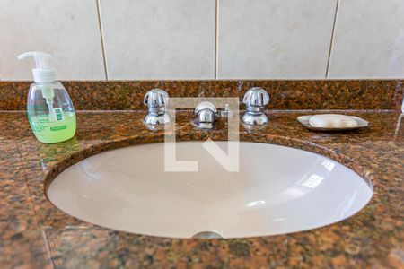 Apartamento à venda com 180m², 3 quartos e 1 vagaDetalhe do Banheiro 2