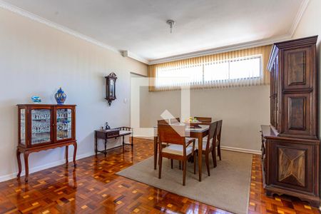 Apartamento à venda com 180m², 3 quartos e 1 vagaSala