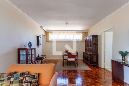 Apartamento à venda com 180m², 3 quartos e 1 vagaSala