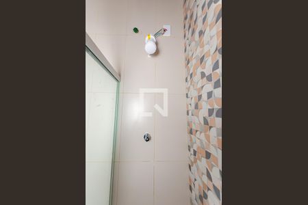 Banheiro de kitnet/studio para alugar com 1 quarto, 26m² em Fonseca, Niterói