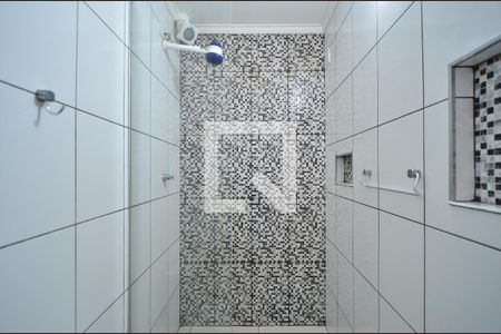 Banheiro de kitnet/studio para alugar com 1 quarto, 16m² em Mirandópolis, São Paulo