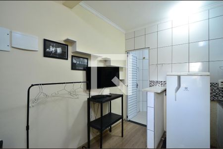 Quarto/Cozinha de kitnet/studio para alugar com 1 quarto, 16m² em Mirandópolis, São Paulo