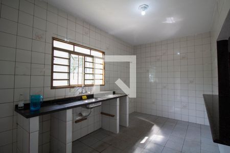 Cozinha de casa para alugar com 2 quartos, 90m² em Itaquera, São Paulo