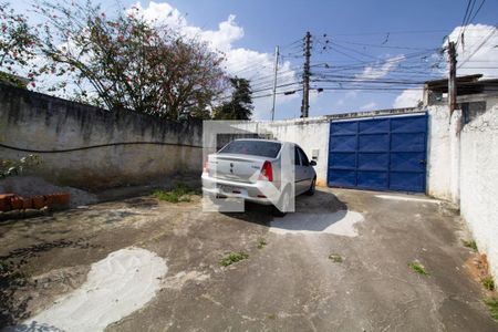 Garagem de casa para alugar com 2 quartos, 90m² em Itaquera, São Paulo