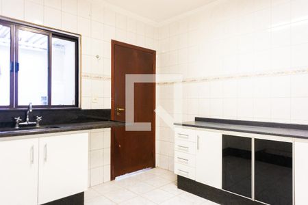 Casa para alugar com 180m², 2 quartos e 2 vagasCozinha