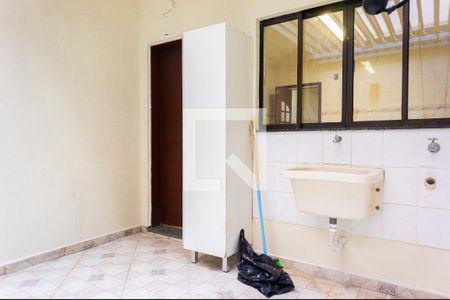 Casa para alugar com 180m², 2 quartos e 2 vagasÁrea de Serviço