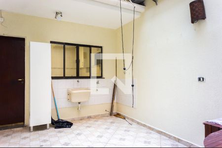 Casa para alugar com 180m², 2 quartos e 2 vagasÁrea de Serviço