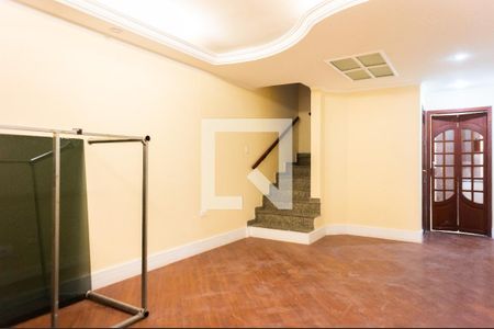 Sala de casa para alugar com 2 quartos, 180m² em Vila Carrão, São Paulo