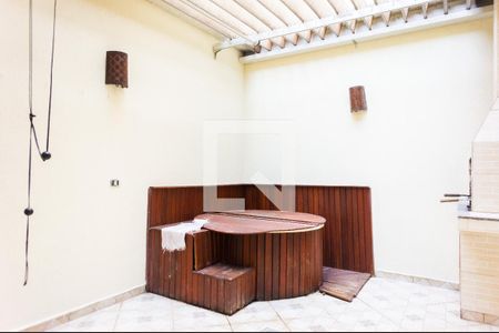Casa para alugar com 180m², 2 quartos e 2 vagasÁrea Externa