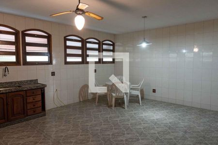 Casa de condomínio para alugar com 539m², 5 quartos e 3 vagas Casa de condomínio para alugar com 539m², 5 quartos e 3 vagasCozinha