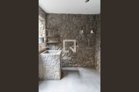 Casa de condomínio para alugar com 539m², 5 quartos e 3 vagas Casa de condomínio para alugar com 539m², 5 quartos e 3 vagasÁrea de Serviço