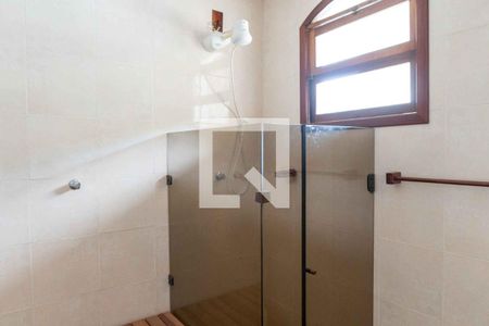 Casa de condomínio para alugar com 539m², 5 quartos e 3 vagas Casa de condomínio para alugar com 539m², 5 quartos e 3 vagasBanheiro da Suíte 4