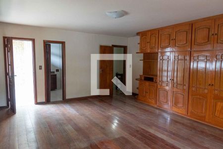 Casa de condomínio para alugar com 539m², 5 quartos e 3 vagas Casa de condomínio para alugar com 539m², 5 quartos e 3 vagasSuíte 2