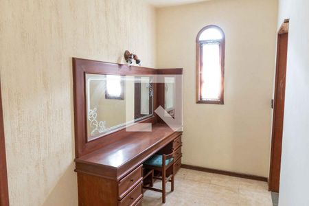 Casa de condomínio para alugar com 539m², 5 quartos e 3 vagas Casa de condomínio para alugar com 539m², 5 quartos e 3 vagasCloset da suíte 4