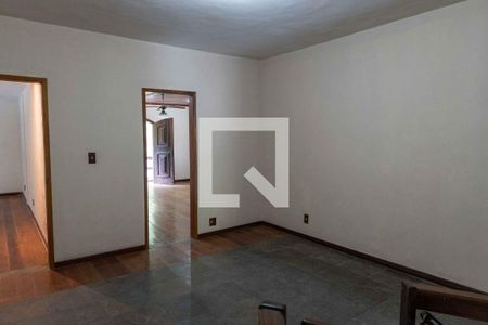 Casa de condomínio para alugar com 539m², 5 quartos e 3 vagas Casa de condomínio para alugar com 539m², 5 quartos e 3 vagasSala 2