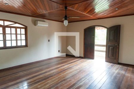 Casa de condomínio para alugar com 539m², 5 quartos e 3 vagas Casa de condomínio para alugar com 539m², 5 quartos e 3 vagasSuíte 1