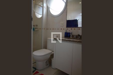 Apartamento à venda com 145m², 3 quartos e 3 vagasBanheiro da Suíte 2