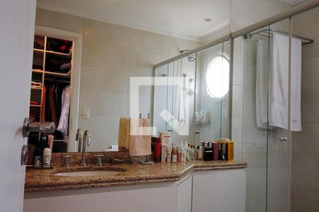 Apartamento à venda com 145m², 3 quartos e 3 vagasBanheiro da Suíte 1