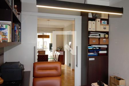 Apartamento à venda com 145m², 3 quartos e 3 vagasEscritório