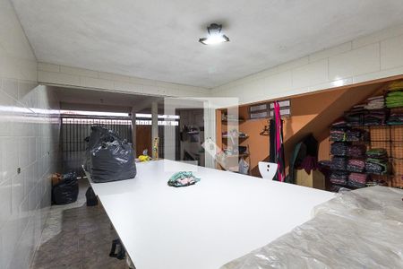 Casa à venda com 210m², 4 quartos e 4 vagasGaragem