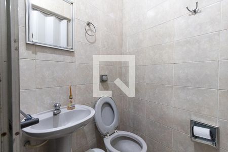 Casa à venda com 210m², 4 quartos e 4 vagasBanheiro 1