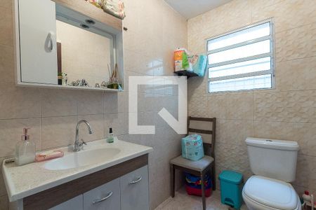 Casa à venda com 210m², 4 quartos e 4 vagasBanheiro 2