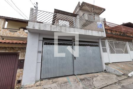 Casa à venda com 210m², 4 quartos e 4 vagasFachada