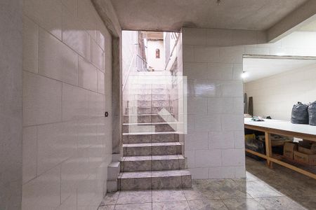 Casa à venda com 210m², 4 quartos e 4 vagasEscada