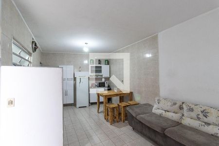 Casa à venda com 210m², 4 quartos e 4 vagasSala/Cozinha