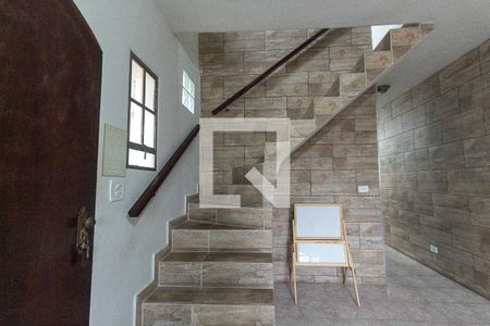 Escada de casa à venda com 4 quartos, 210m² em Parque Boturussu, São Paulo
