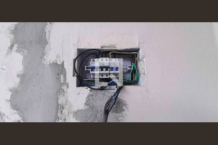 Quadro de Luz de casa para alugar com 2 quartos, 10m² em Helena Maria, Osasco