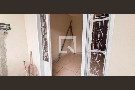 Casa para alugar com 2 quartos, 10m² em Helena Maria, Osasco