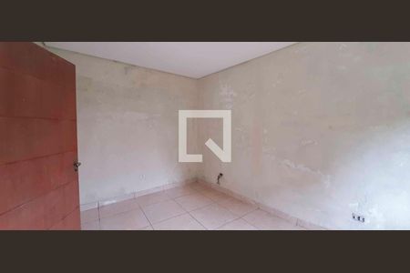 Casa para alugar com 2 quartos, 10m² em Helena Maria, Osasco