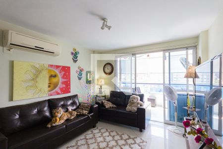 Sala 1 de apartamento à venda com 4 quartos, 218m² em Freguesia (jacarepaguá), Rio de Janeiro