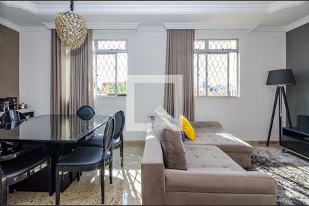 Sala de apartamento para alugar com 2 quartos, 75m² em Padre Eustáquio, Belo Horizonte