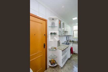 Apartamento para alugar com 75m², 2 quartos e 2 vagasCozinha